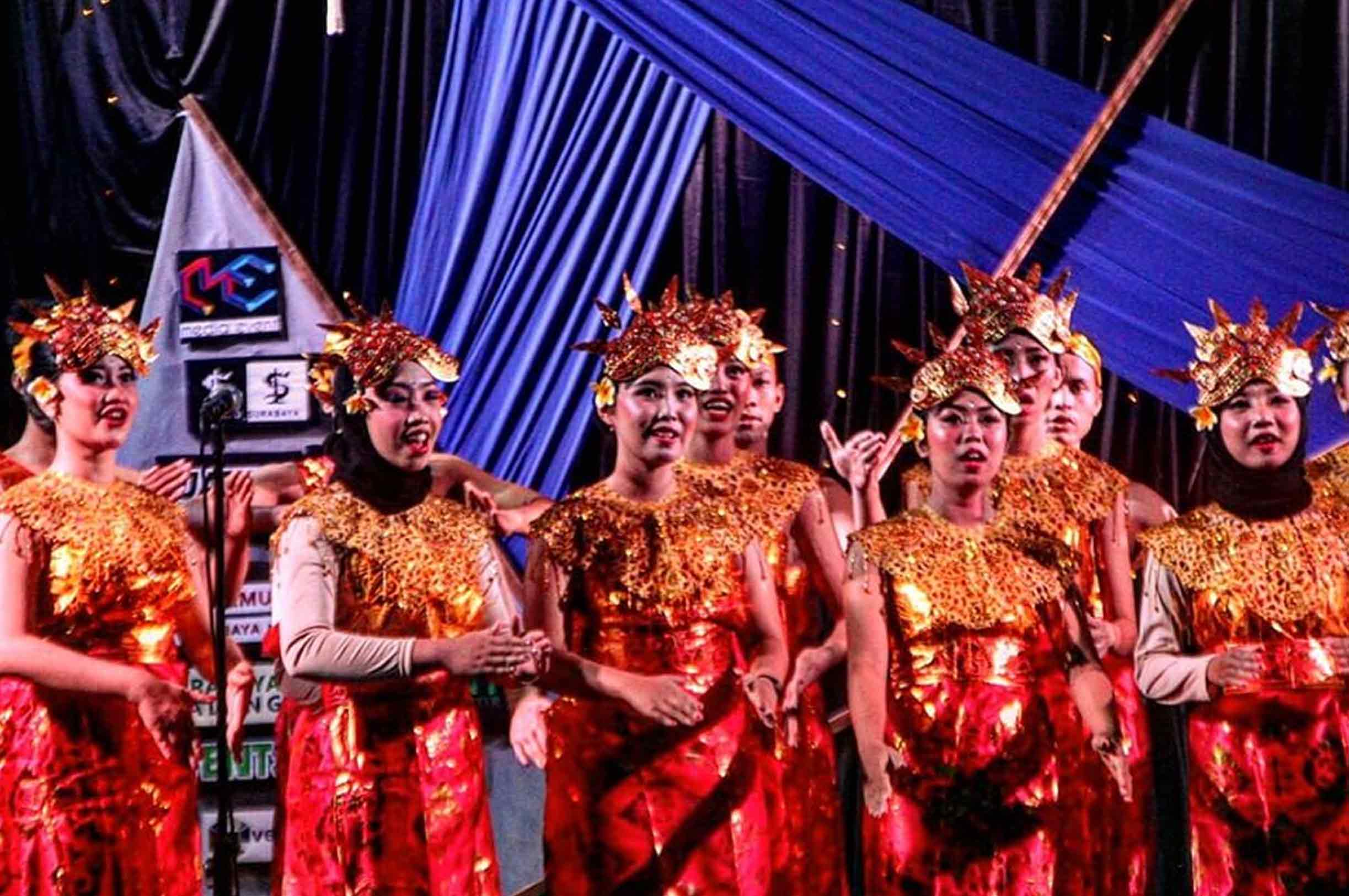UKM Paramatags Boyong Piala dalam UINSA Choir Competition 2019